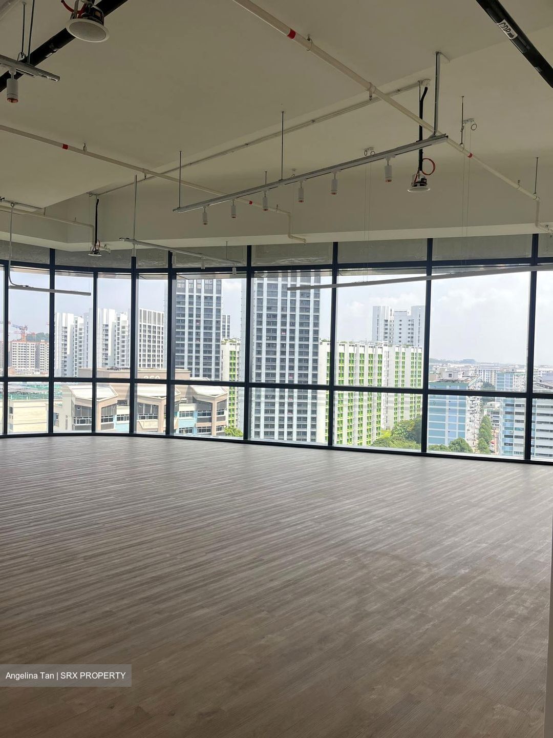 Woods Square (D25), Office #625963591